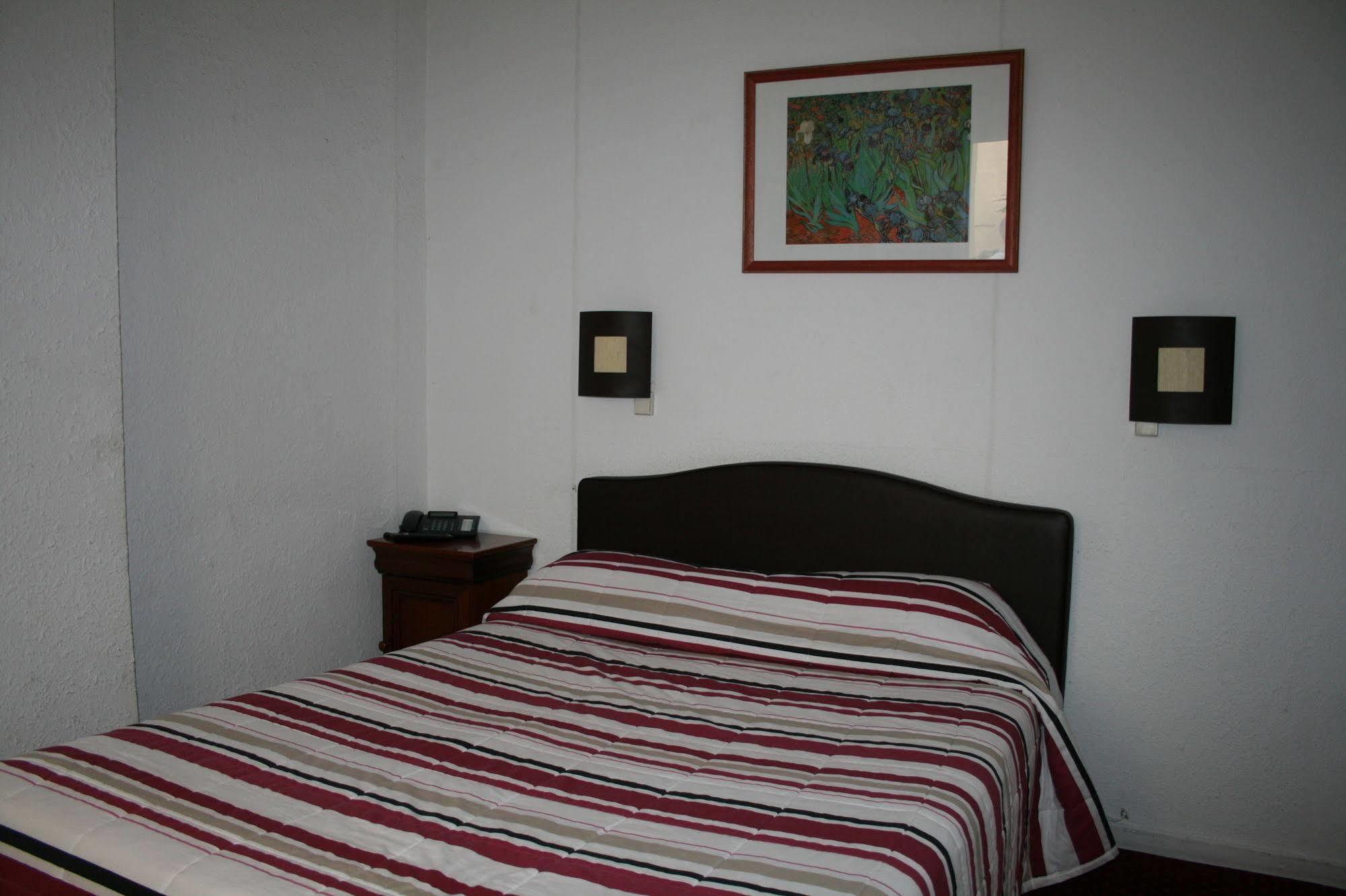 Le Chambellan Hotel 2*